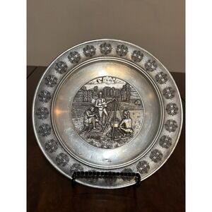 Frieling Zinn Wall Plate 95% Pewter Germany Campfire Guitar  9-1/2" Diameter